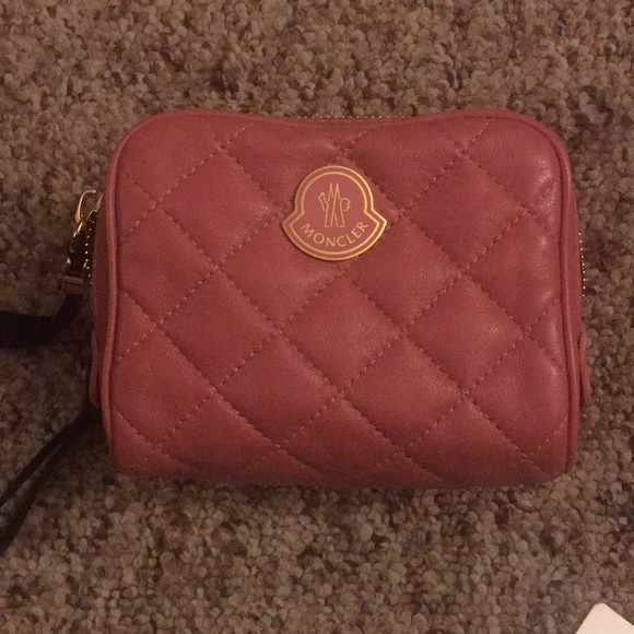 MONCLER cross body bag (Pink)